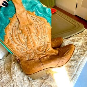 Cowboy boots sz 8